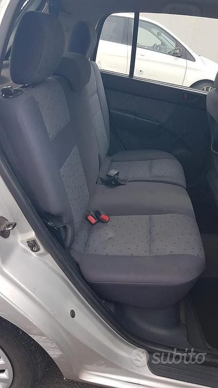 Usata Hyundai Getz 82 CV (60 kW) 2005 Grigio Utilitaria