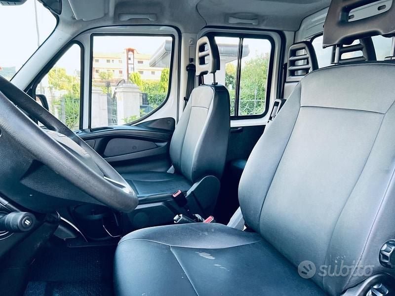 Usata Iveco Daily 160 CV (117 kW) 2021 Bianco Cabrio