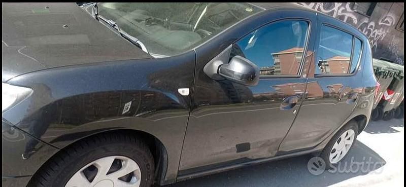 Usata Dacia Sandero 2015 Nero Berlina