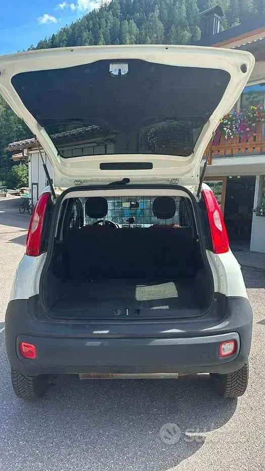Usata Fiat Panda 4x4 85 CV (62 kW) 2019 Bianco Utilitaria