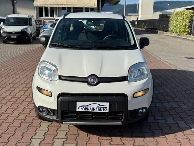 Usata Fiat Panda 4x4 S 95 CV (69 kW) 2018 Bianco gelato Utilitaria