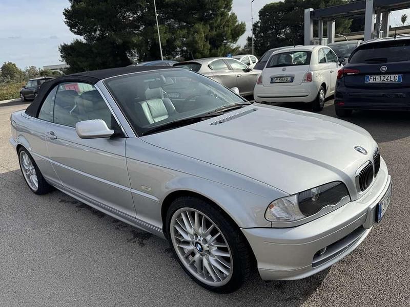 Usata BMW 320 Cabriolet Efficient Dynamics 170 CV (125 kW) 2001 Cabrio