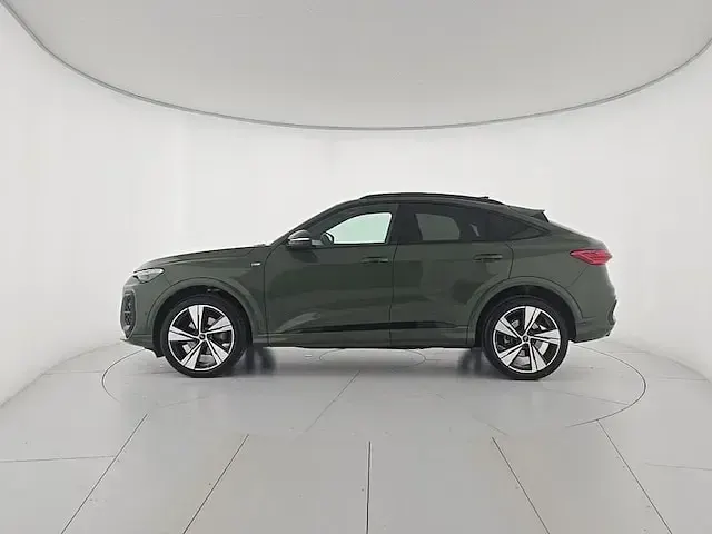 Usata Audi Q5 Sportback S-Line 204 CV (150 kW) 2025 Verde SUV