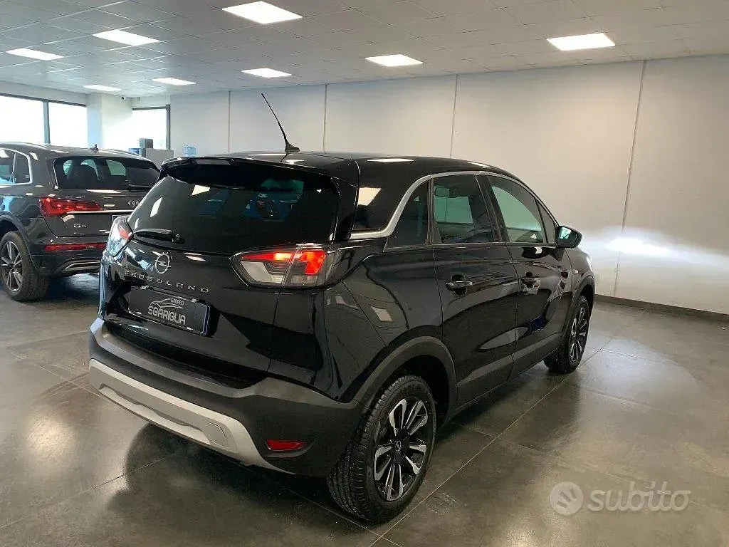 Usata Opel Crossland Elegance 131 CV (96 kW) 2024 Nero SUV