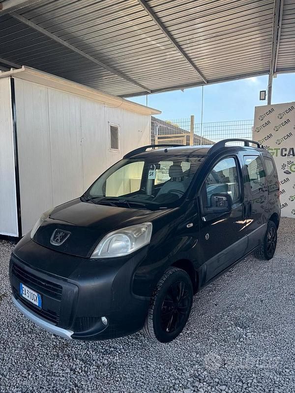 Usata Peugeot TePee Premium 70 CV (51 kW) 2009 Nero Monovolume