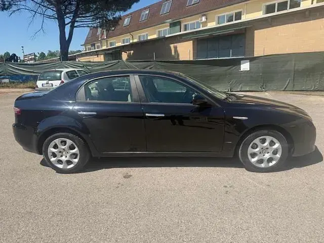 Usata Alfa Romeo 159 Progression 140 CV (102 kW) 2006 Nero Berlina