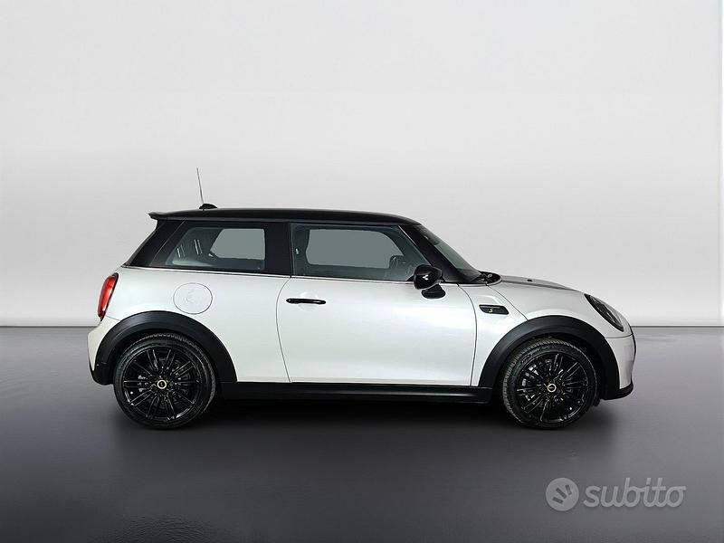 Usata Mini Cooper Classic 2022 Bianco Utilitaria