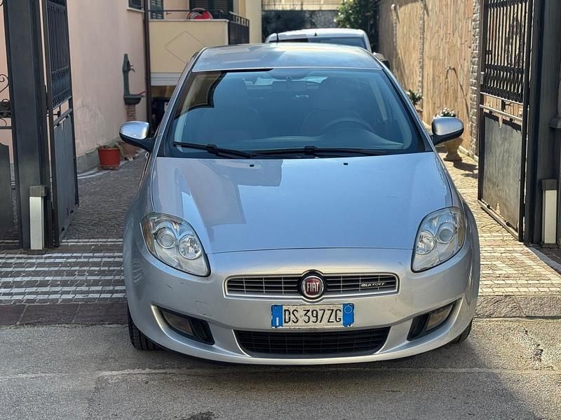 Usata Fiat Bravo Emotion 149 CV (109 kW) 2008 Grigio Utilitaria