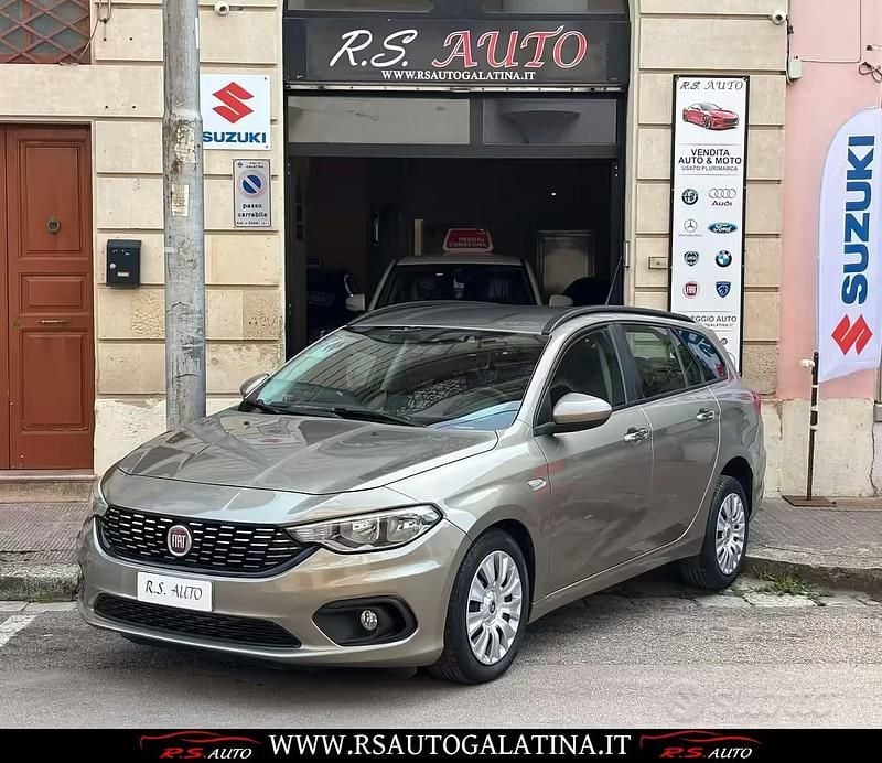 Usata Fiat Tipo 120 CV (88 kW) 2017 Grigio Station wagon
