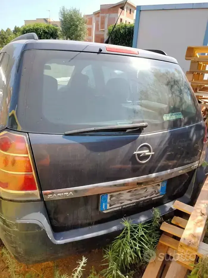 Usata Opel Zafira 101 CV (74 kW) 2007 Bluazzurro Monovolume