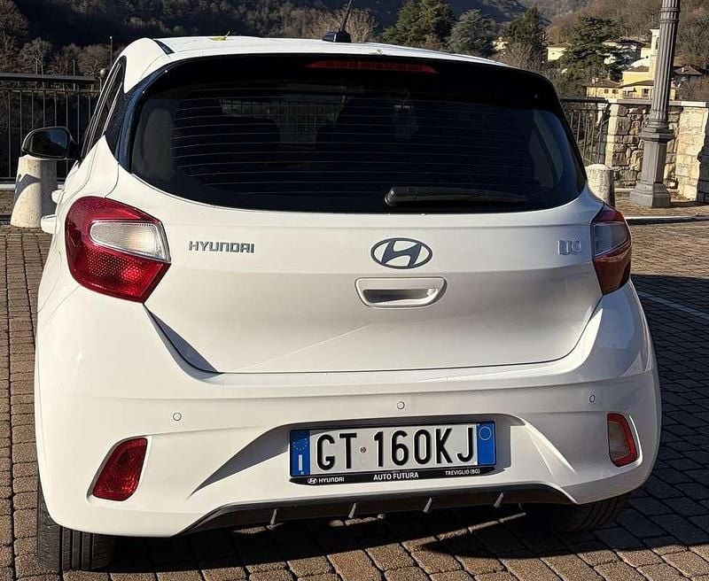 Usata 2024 Hyundai i10 Utilitaria | 12.400 € (Ottimo prezzo) - Immagine 1/4