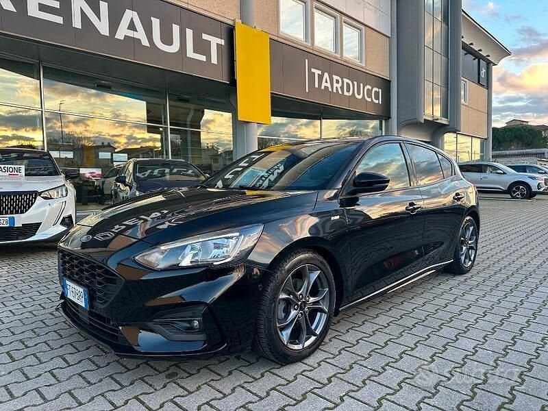 Nero Usata 2019 Ford Focus ST-Line Berlina | 14.500 € (Buon prezzo) - Immagine 1/4