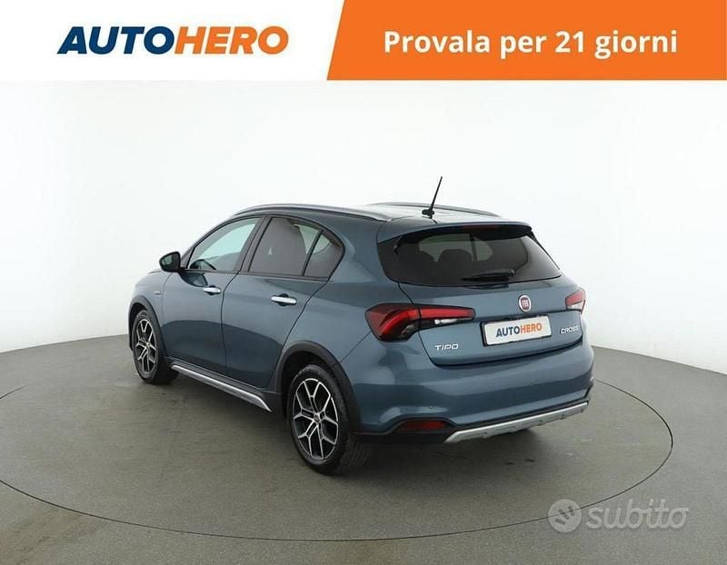 Usata Fiat Tipo Cross 101 CV (74 kW) 2021 Verde Berlina