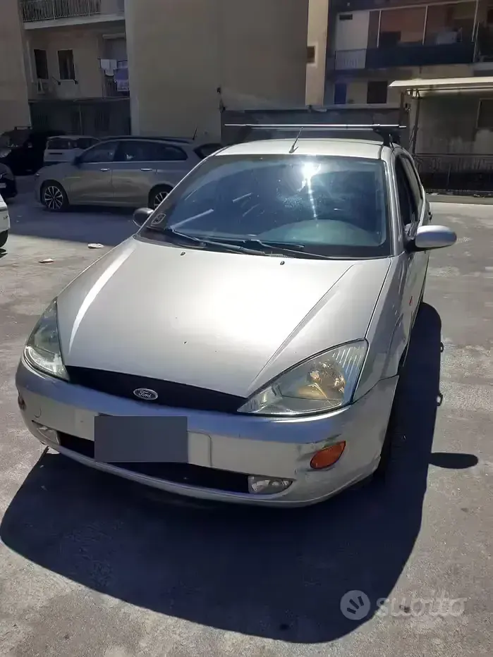 Usata Ford Focus 2000 Grigio Berlina