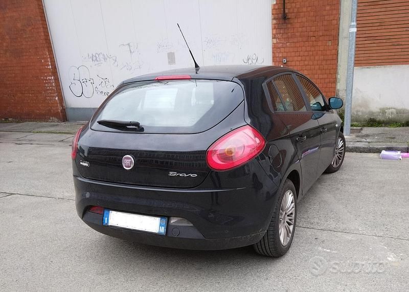 Usata Fiat Bravo Active 90 CV (66 kW) 2009 Nero Utilitaria
