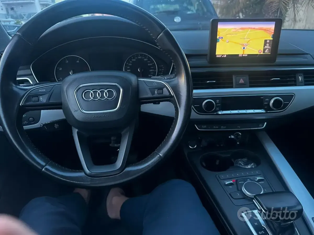 Usata Audi A4 150 CV (110 kW) 2018 Grigio Station wagon