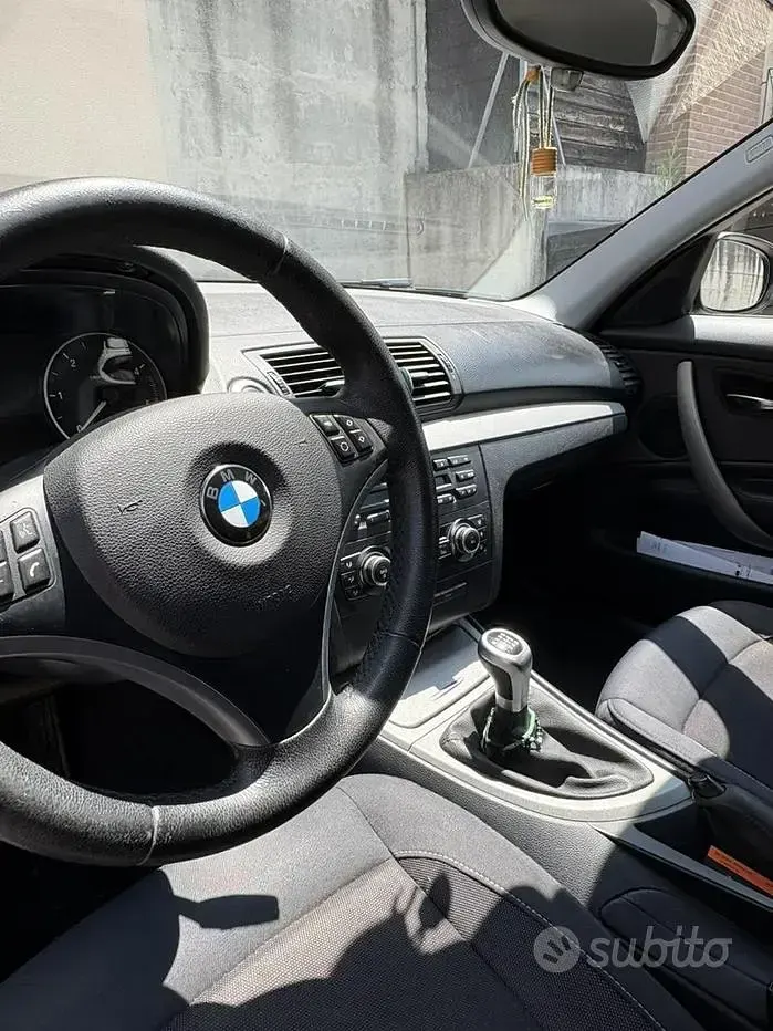Usata BMW 116 116 CV (85 kW) 2009 Nero Utilitaria