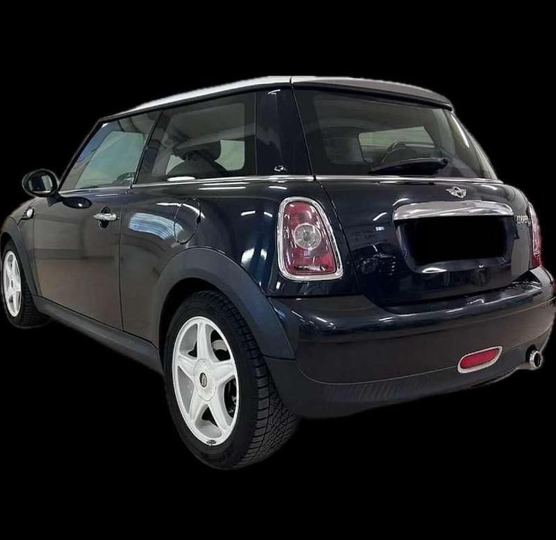 Usata Mini Cooper D 109 CV (80 kW) 2008 Nero Utilitaria