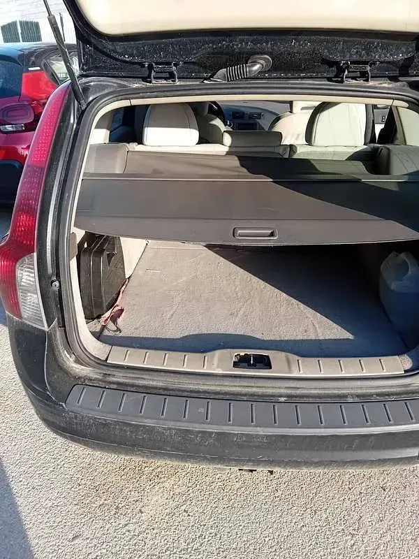 Usata Volvo V60 110 CV (80 kW) 2008 Nero Station wagon