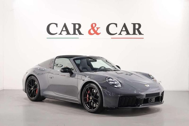 Nuova Porsche 911 Targa 4 541 CV (397 kW) 2026 Grigio Cabrio