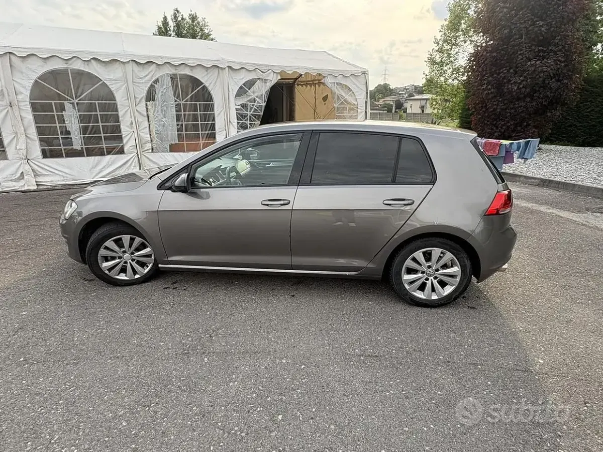 Usata VW Golf VII Comfortline 110 CV (80 kW) 2015 Grigio Berlina