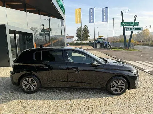 Usata Peugeot 308 131 CV (96 kW) 2024 Nero Berlina