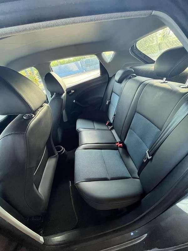 Usata Seat Ibiza CONNECT 75 CV (55 kW) 2015 Grigio Berlina