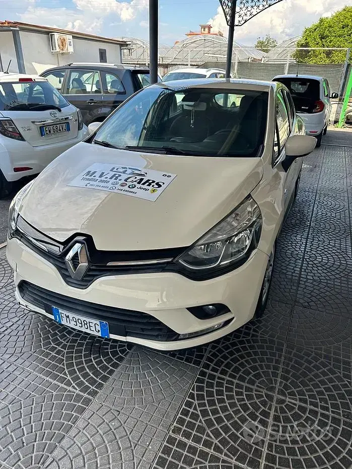 Usata Renault Clio IV 90 CV (66 kW) 2017 Beige Berlina