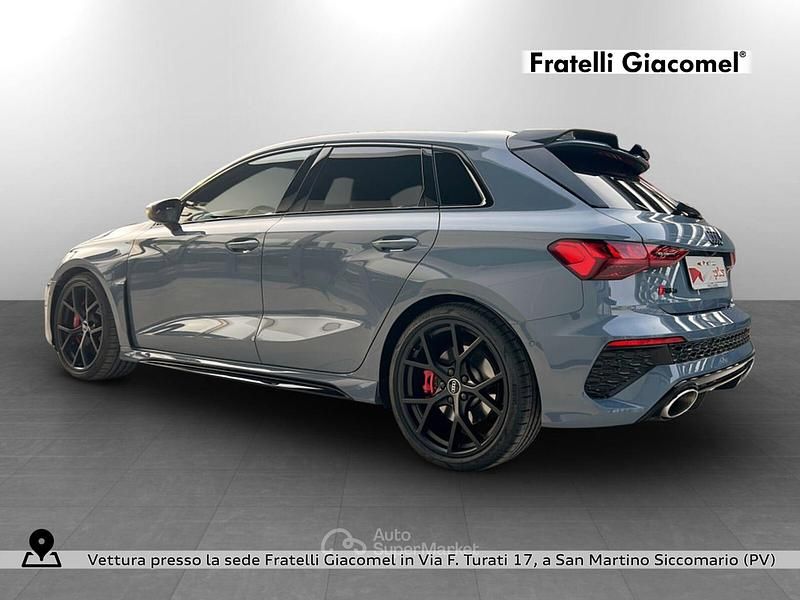 Usata Audi RS3 Ambiente 400 CV (294 kW) 2024 Grigio kemora metallizzato Berlina