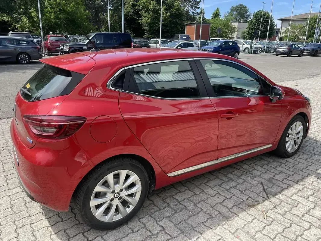 Usata Renault Clio V Intens 140 CV (102 kW) 2022 Berlina