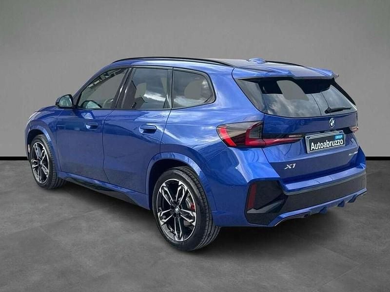 Usata BMW X1 Comfort Edition 150 CV (110 kW) 2024 Portimao blue metallizzato SUV