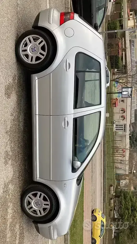Usata VW Golf IV 101 CV (74 kW) 2002 Berlina
