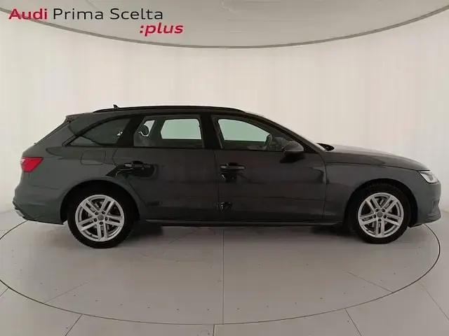 Usado Audi A4 Advanced Plus 163 CV (119 kW) 2021 Gris Familiar