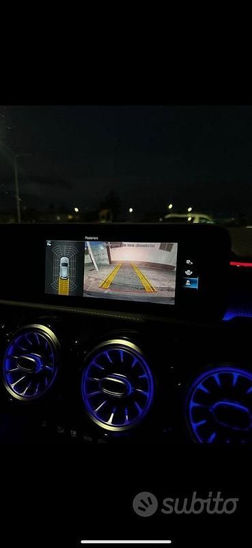 Usata Mercedes A180 116 CV (85 kW) 2019 Grigio Berlina