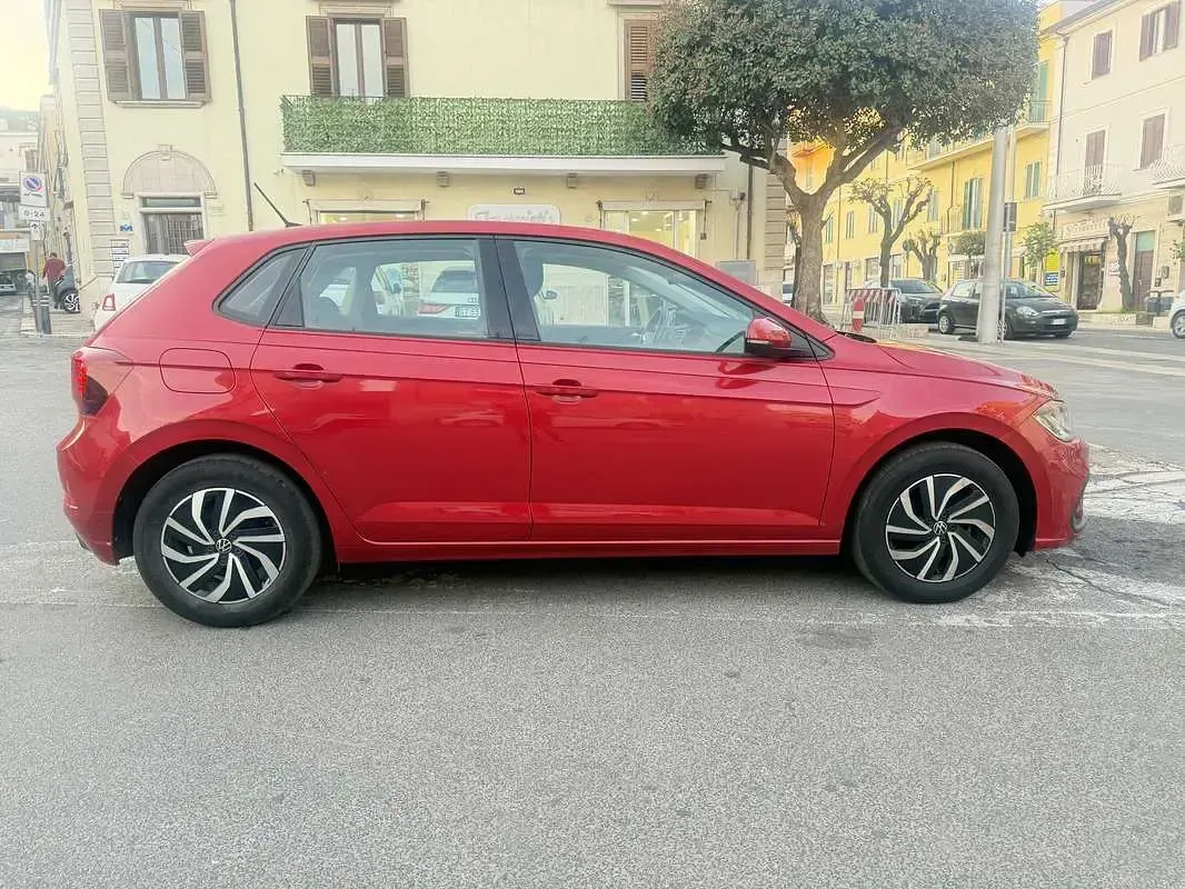 Usata VW Polo Highline 95 CV (69 kW) 2024 Rosso Utilitaria