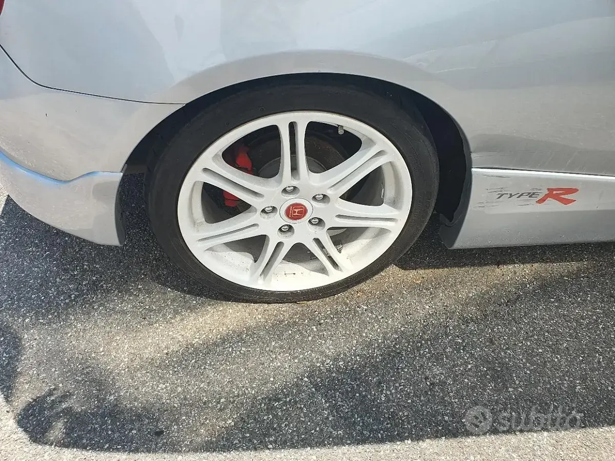 Usata Honda Civic Type R 200 CV (147 kW) 2003 Grigio Berlina
