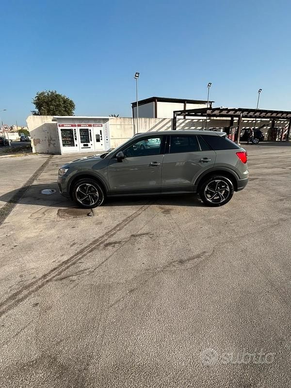 Usata Audi Q2 116 CV (85 kW) 2018 Grigio SUV