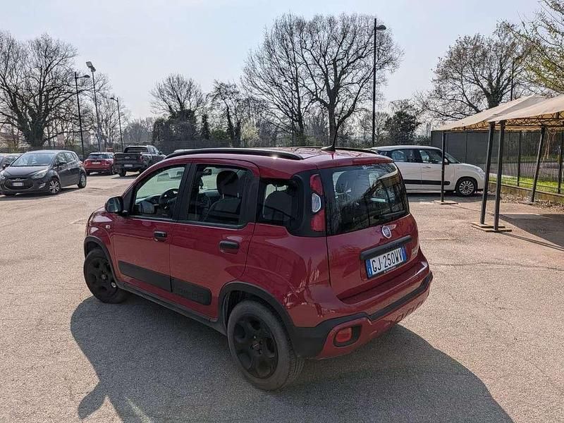 Usata Fiat Panda Garmin 69 CV (50 kW) 2022 Rosso Utilitaria