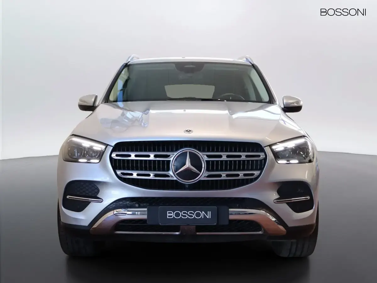 Usata Mercedes GLE300 Advanced 269 CV (197 kW) 2025 Argento SUV