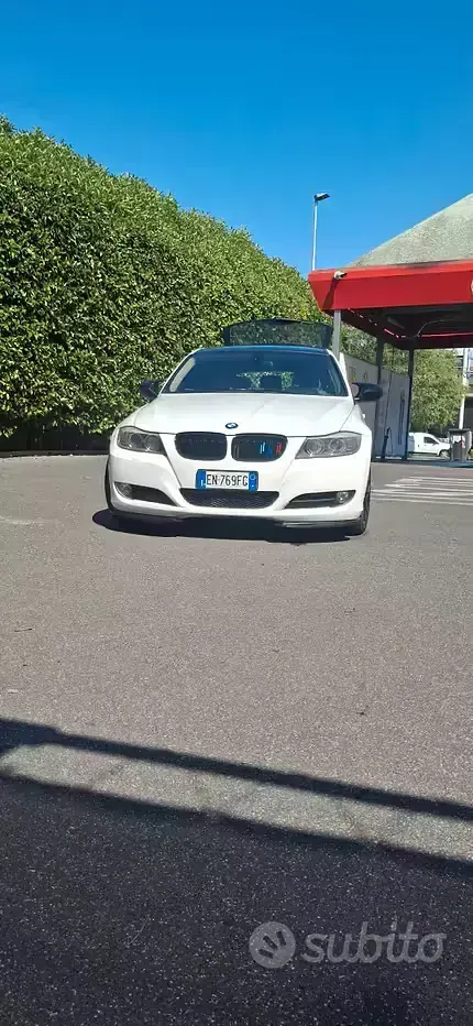 Usata BMW 318 143 CV (105 kW) 2010 Bianco Station wagon