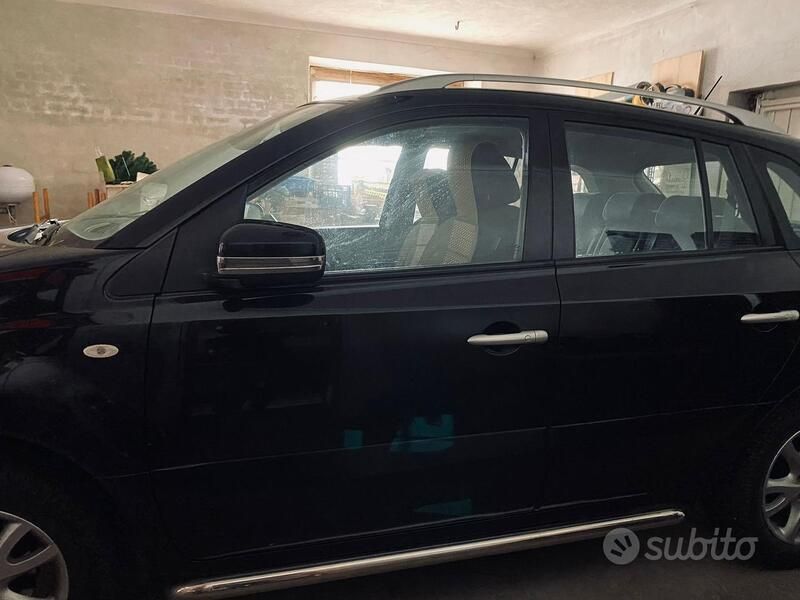 Usata Renault Koleos 150 CV (110 kW) 2009 Nero SUV