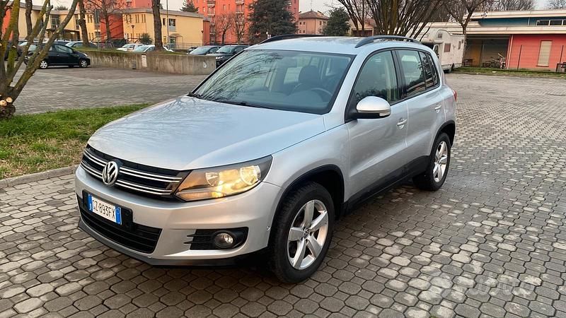 Usata VW Tiguan Trendline 122 CV (89 kW) 2011 Grigio SUV