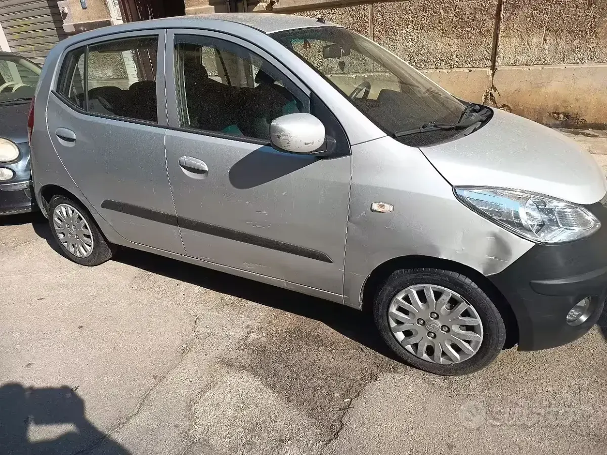 Usata Hyundai i10 66 CV (48 kW) 2009 Grigio Utilitaria