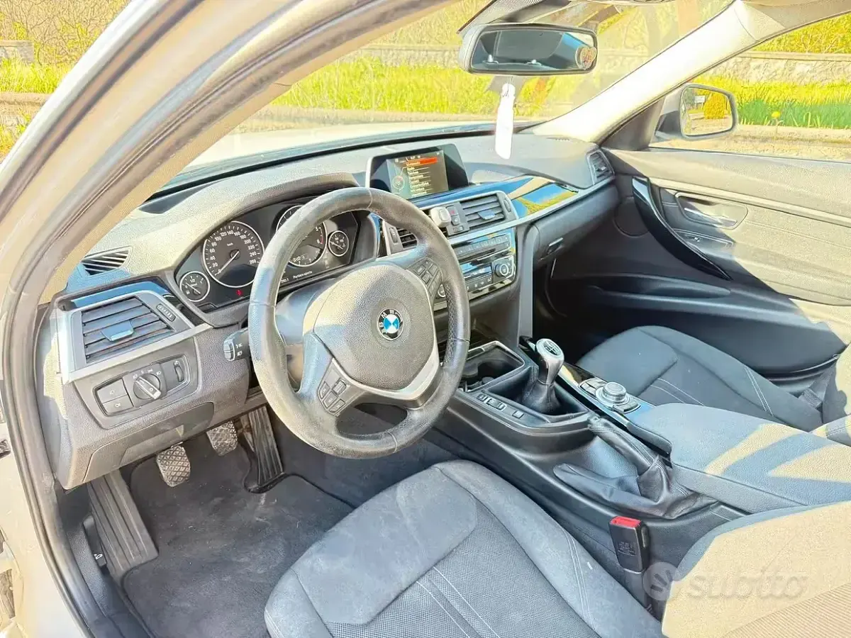 Usata BMW 318 150 CV (110 kW) 2018 Bianco Berlina