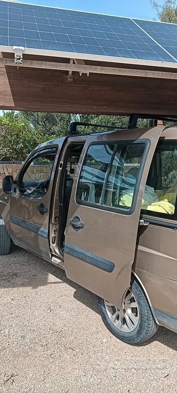 Usata Fiat Doblò 69 CV (50 kW) 2006 Marrone Monovolume