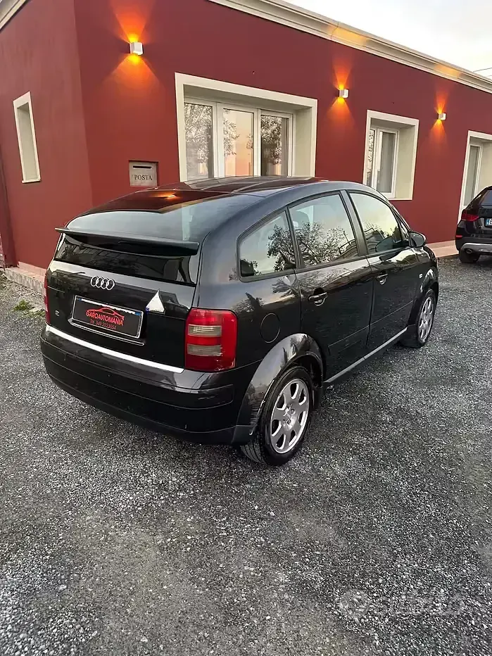 Usata Audi A2 Comfort 90 CV (66 kW) 2005 Nero Utilitaria
