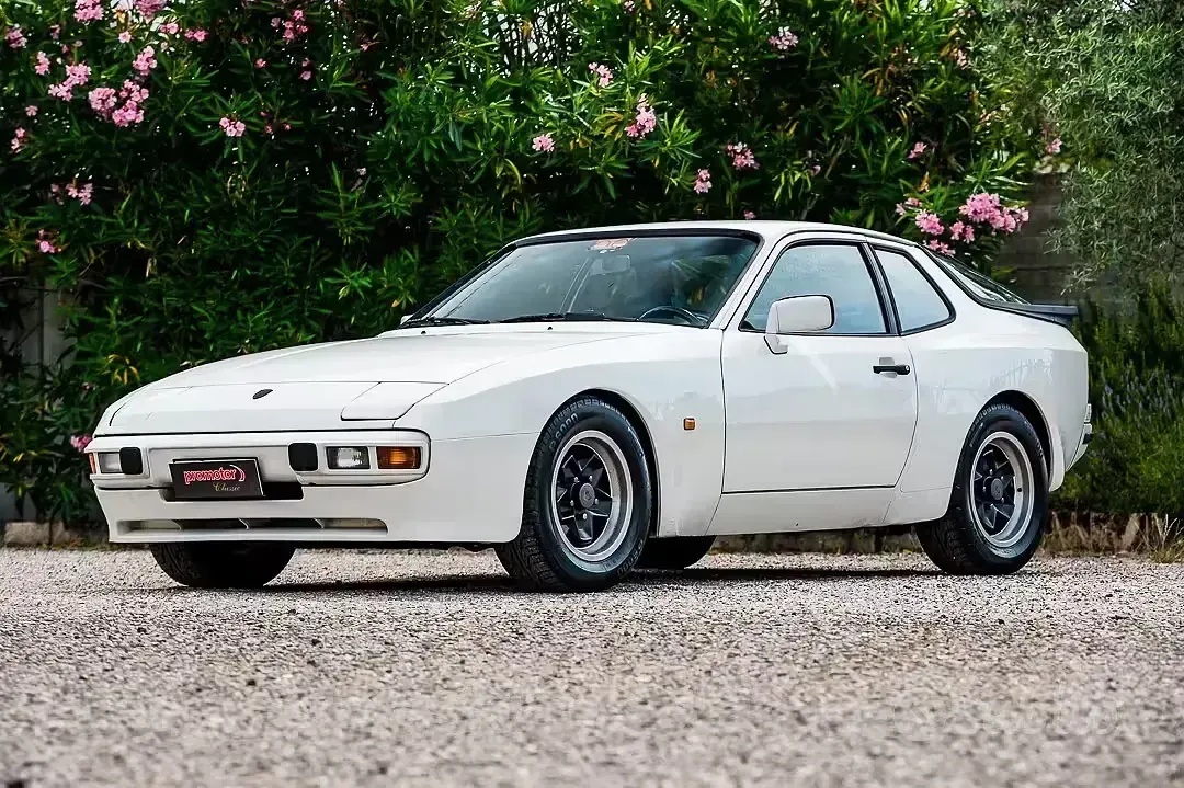 Usata Porsche 944 163 CV (119 kW) 1982 Bianco Coupé