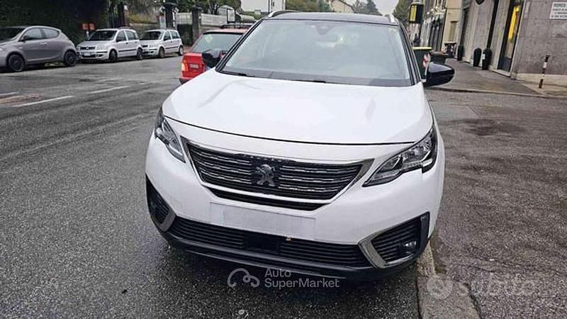 Usata Peugeot 5008 Active 131 CV (96 kW) 2019 Bianco Monovolume