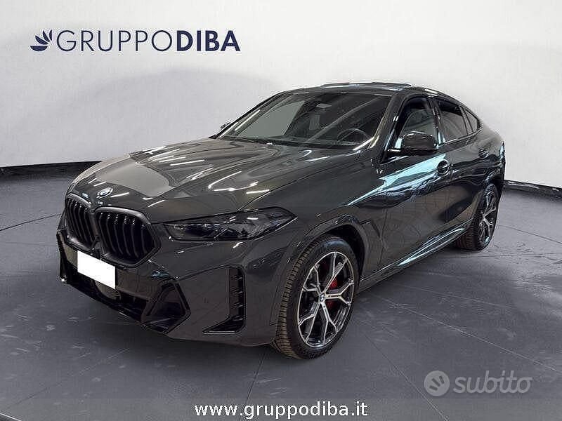 Usata BMW X6 M Sport 298 CV (219 kW) 2025 Grigio SUV