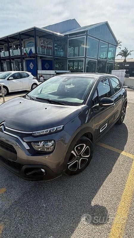 Usata Citroën C3 102 CV (75 kW) 2024 Grigio Berlina